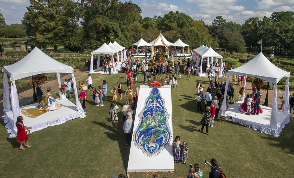 Photo op at the Tyler Rose Garden with the Texas Rose Queen and her court Photo op at the Tyler Rose Garden with the Texas Rose Queen and her court
